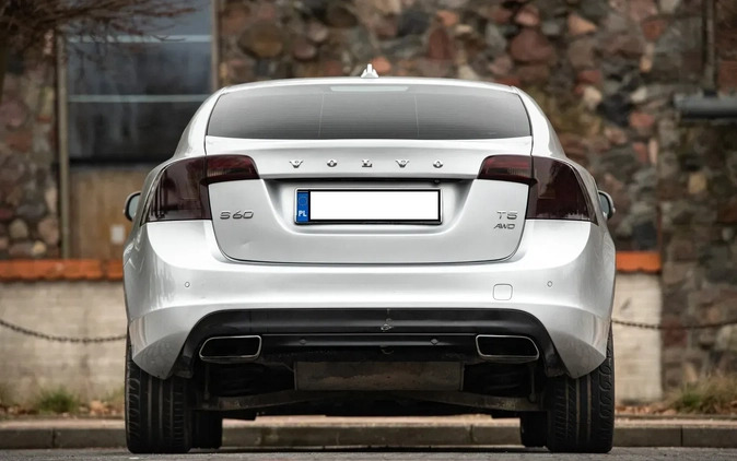 Volvo S60 cena 56000 przebieg: 189312, rok produkcji 2015 z Sochaczew małe 121